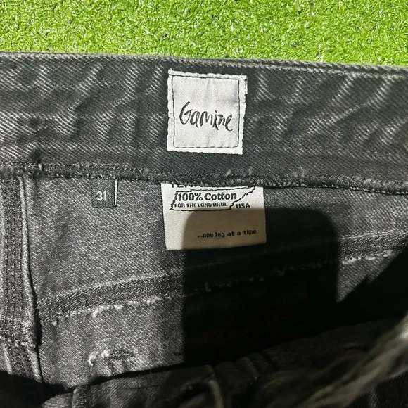 Classic Black Women's Jeans - Picture 4 of 8